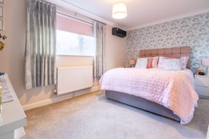 Main bedroom- click for photo gallery